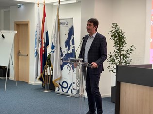 WhatsApp Image 2025-10-14 at 09.41.30 (19).jpeg